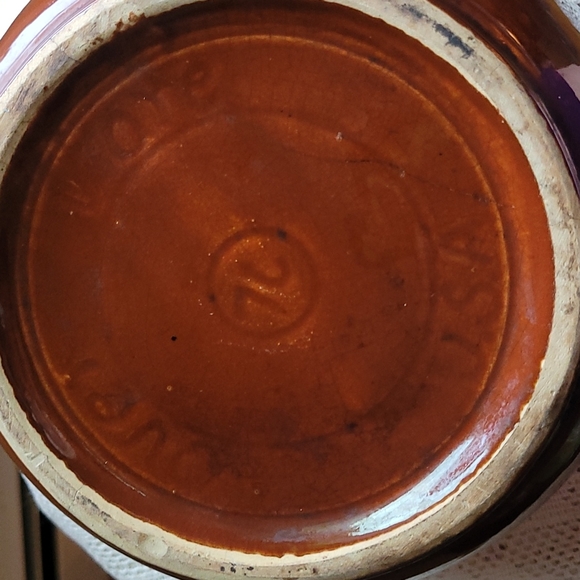 Stoneware Watt 76 Oven Ware Bean Pot. - Picture 5 of 5